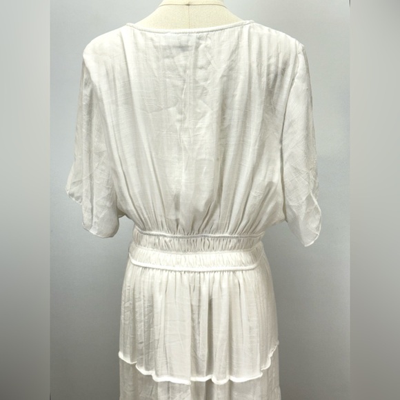 J. GEE White split V neckline Lace hem Maxi Dress size 2X - Picture 4 of 14